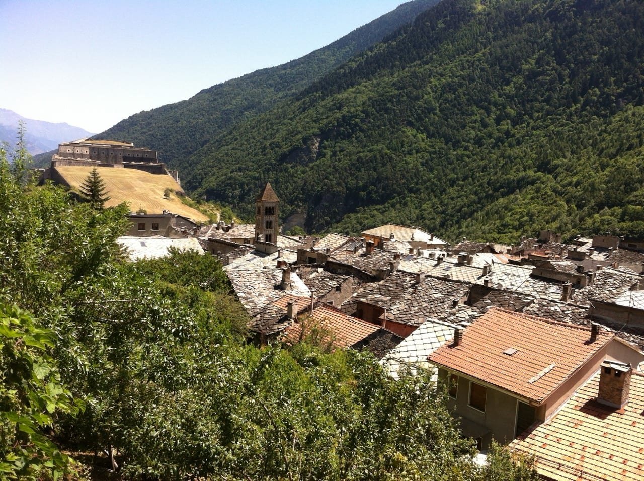 Descending toward the Mediterranean
