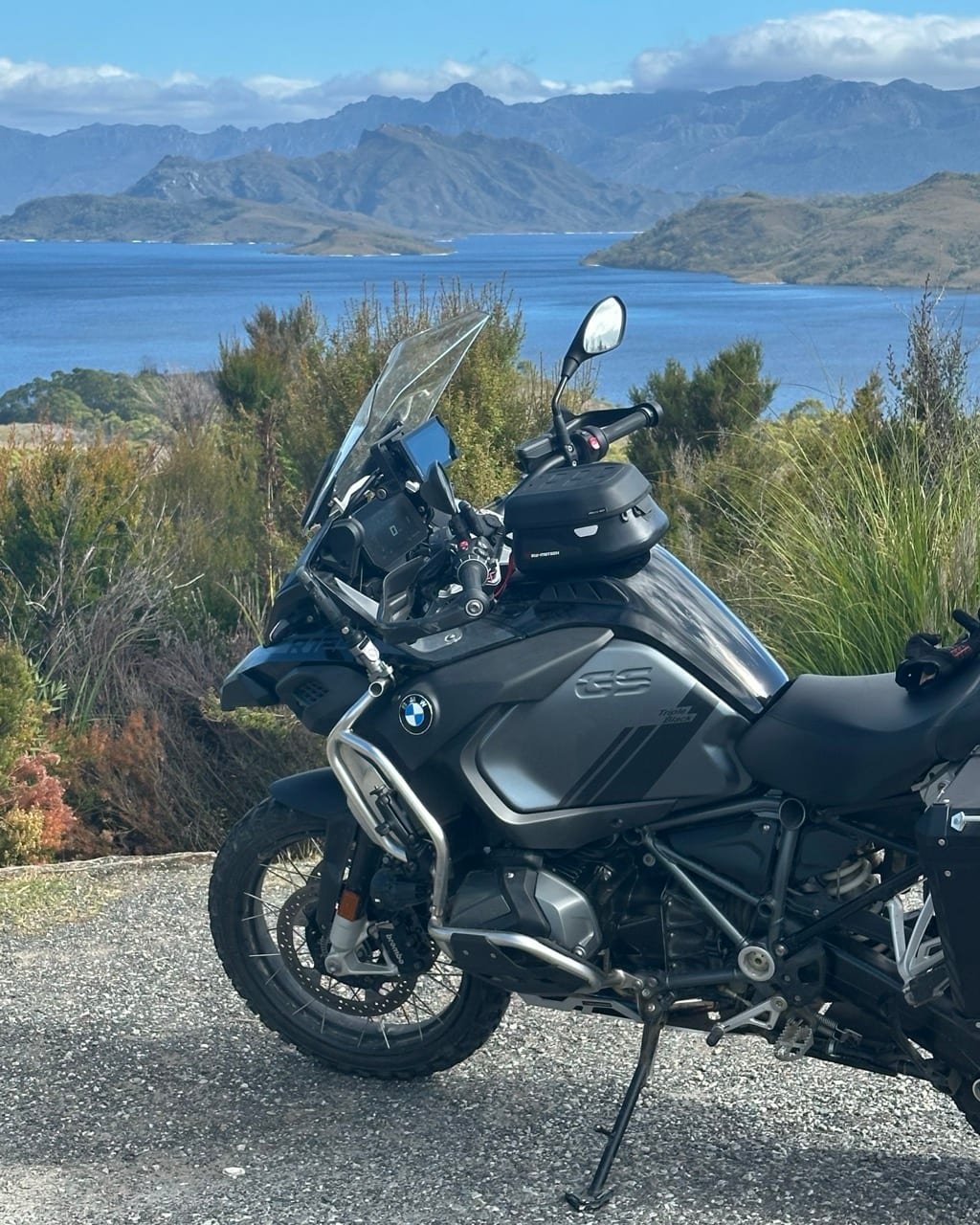 Road to Strathgordon